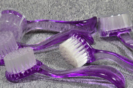 Nagų dulkių šepetėlis – manikiūrui ir pedikiūrui