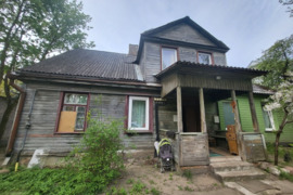 Parduodama buto dalis (15,89 kv. m iš 45,93 kv. m) A. Jaroševičiaus g. 10-4, Vilniuje