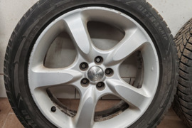 Subaru Legacy ratai su žieminėm padangom