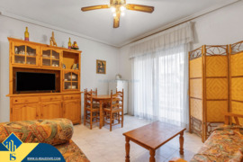 Apartamentas su terasa, Alicante provincijoje, Torrevieja mieste. 2 kambariai | 60 m² | 400 metrų ik