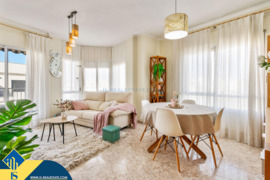 Apartamentas su terasa, Alicante provincijoje, Torrevieja mieste, Playa del Cura rajone. 4 kambariai