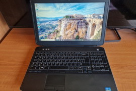 Dell Latitude e5530 Intel Core i5-3320m 2.6-3.3Ghz ssd128gb,ram8gb