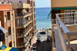 Apartamentas su terasa, Alicante provincijoje, Torrevieja mieste, Playa de los Locos rajone. 4 kamba