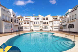 Penthouse apartamentas su bendru baseinu, Alicante provincijoje, Torrevieja mieste, Playa de los Náu