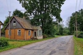 Sodyba Rokiškio raj. Suvainiškis. Issimokėtinai.