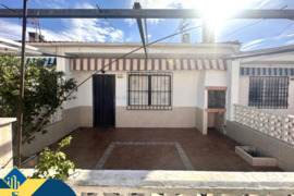 Bungalas su terasa, Alicante provincijoje, Guardamar del Segura mieste. 3 kambariai | 65 m² | 600 me