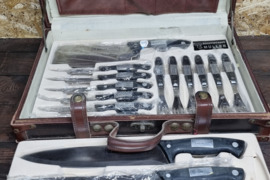 Stalo įrankių komplektai