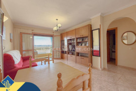 Apartamentas su bendru baseinu, Alicante provincijoje, Torrevieja mieste, Playa del Acequión rajone.