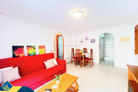 Apartamentas su bendru baseinu, Alicante provincijoje, Torrevieja mieste, Playa del Acequión rajone.