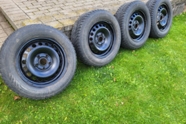 Žieminės padangos Yokohama Ice 195/65 R15 su VW diskais (be dygliu) geros būklės