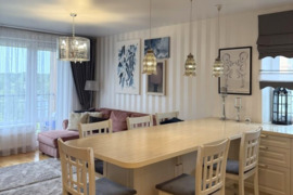 Parduodamas erdvus, šiltas ir saulėtas 4 kambarių, 88.06 kv.m. butas Klaipėdoje, Dragūnų gatvėje, es