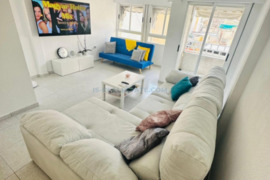 Apartamentas su terasa, Alicante provincijoje, Torrevieja mieste. 3 kambariai | 93 m² | 1 kilometras