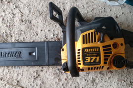 Electrolux partner 371benzapjūklas iš dalies veikia