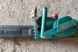 Elektrinis bosh ake 30s grandininis pjūklas 1800w,230V,~50Hz