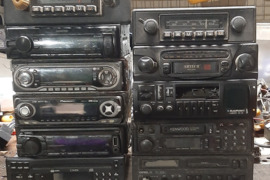 Mageliai ir radijos  Magnetolos