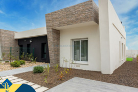 Statomi namai su baseinu, Alicante provincijoje, Algorfa mieste. 4 kambariai | 108 m² | 12 kilometra