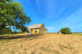 Parduodamas jaukus vienkiemis prie miško Skėmių k., Radviliškio r.