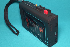 Sony tcm-13  Ausinukai