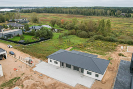 Vilniaus r. sav., Didžiųjų Gulbinų k., Pelėdų g., parduodamas mūrinis sublokuotas namas