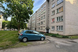 Ukmergės m., Anykščių g., parduodamas 3 kambarių butas