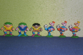 25. Kinder siurprizo kolekcines figureles futbolistai 1 e uz vnt.