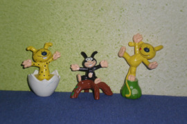 30. Kinder siurprizo kolekcines figureles suniukai 2 e uz vnt.