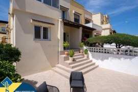 Namas su bendru baseinu, Alicante provincijoje, Orihuela Costa mieste. 3 kambariai | 85 m² | 2 kilom