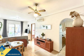 Apartamentas su bendru baseinu, Alicante provincijoje, Torrevieja mieste, Playa del Cura rajone. 3 k