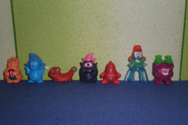 53. Kinder siurprizo kolekcines figureles pabaisiukai 1 e uz vnt.