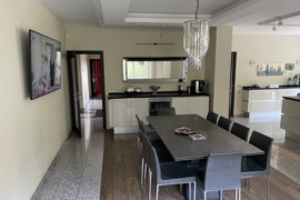 Namas Vilnius, Valakampiai, Latežerio g.