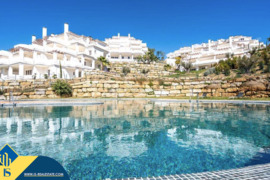 Apartamentas su bendru baseinu, Malaga provincijoje, Marbella mieste, Nueva Andalucia rajone. 3 kamb