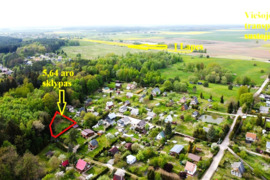 5.64 a sklypas Kauno r., Tauralaukis, Žvejų g.11, ribojasi su mišku. Kaina 9900 €.