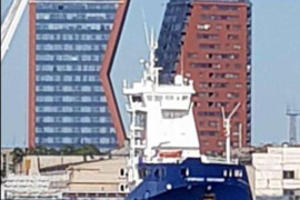 Kambarys prabangiame bute moteriai