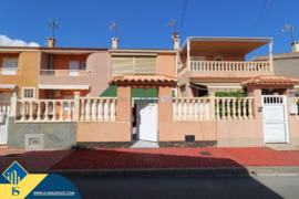 Namas su terasa, Alicante provincijoje, Torrevieja mieste, Playa del Acequión rajone. 4 kambariai | 