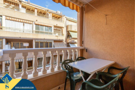 Apartamentas su bendru baseinu, Alicante provincijoje, Torrevieja mieste, Playa del Cura rajone. 3 k
