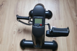 Tirpink Kalorijas Prie Kompiuterio! Naujas Mini Treniruoklis