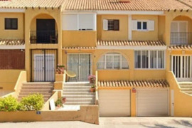 Namas su bendru baseinu, Alicante provincijoje, Orihuela Costa mieste. 4 kambariai | 162 m² | 1 kilo