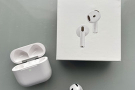 Airpods 4 with active noise cancellation