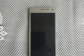 Samsung Sm-a500fu (man atrodo čia skaitosi Samsung Galaxy A5 ) , išmanusis mobilusis telefonas veiki