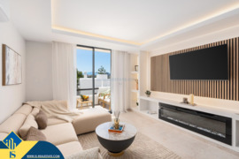 Renovuotas duplex penthouse apartamentas su bendru baseinu, Malaga provincijoje, Marbella mieste, Nu