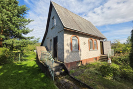 SODO NAMELIS SU DVIEM SKLYPAIS ANYKŠČIŲ R.