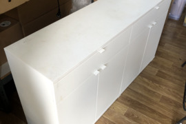 Balta IKEA spintelė