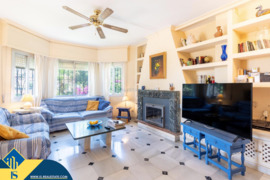 Vila su privačiu baseinu, Malaga provincijoje, Marbella mieste, Nueva Andalucia rajone. 7 kambariai 