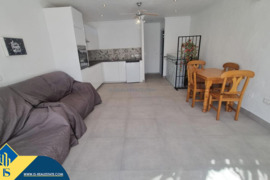 Renovuotas bungalas su terasa, Alicante provincijoje, Torrevieja mieste, El Chaparral rajone. 2 kamb