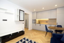 PARDUODAMAS JAUKUS IR PILNAI ĮRENGTAS 2 KAMBARIŲ BUTAS PILAITĖJE NETOLI EŽERO