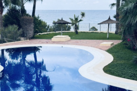 Parduodamas butas su vaizdu i jura Ispanijoje