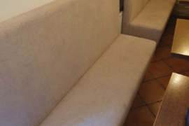 Parduodamas Stilingas ir Patogus Restorano/Kavinės Suolas (Sofa)