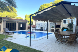 Vila su privačiu baseinu, Alicante provincijoje, Torrevieja mieste, Los Balcones rajone. 4 kambariai