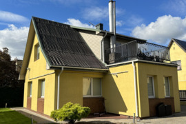 Pilnai įrengtas 4kambarių namas, ramioje gyvenvietėje