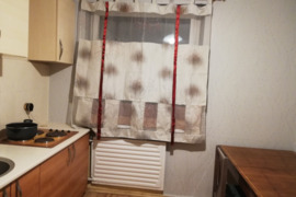 Nuomojamas šviesus 2 kambarių butas  su balkonu Saules g.